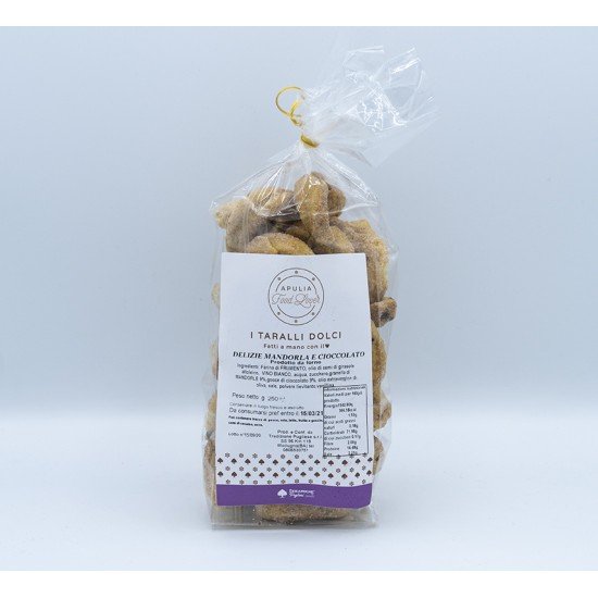 Taralli alla mandorla e cioccolato Taralli alla mandorla e cioccolato